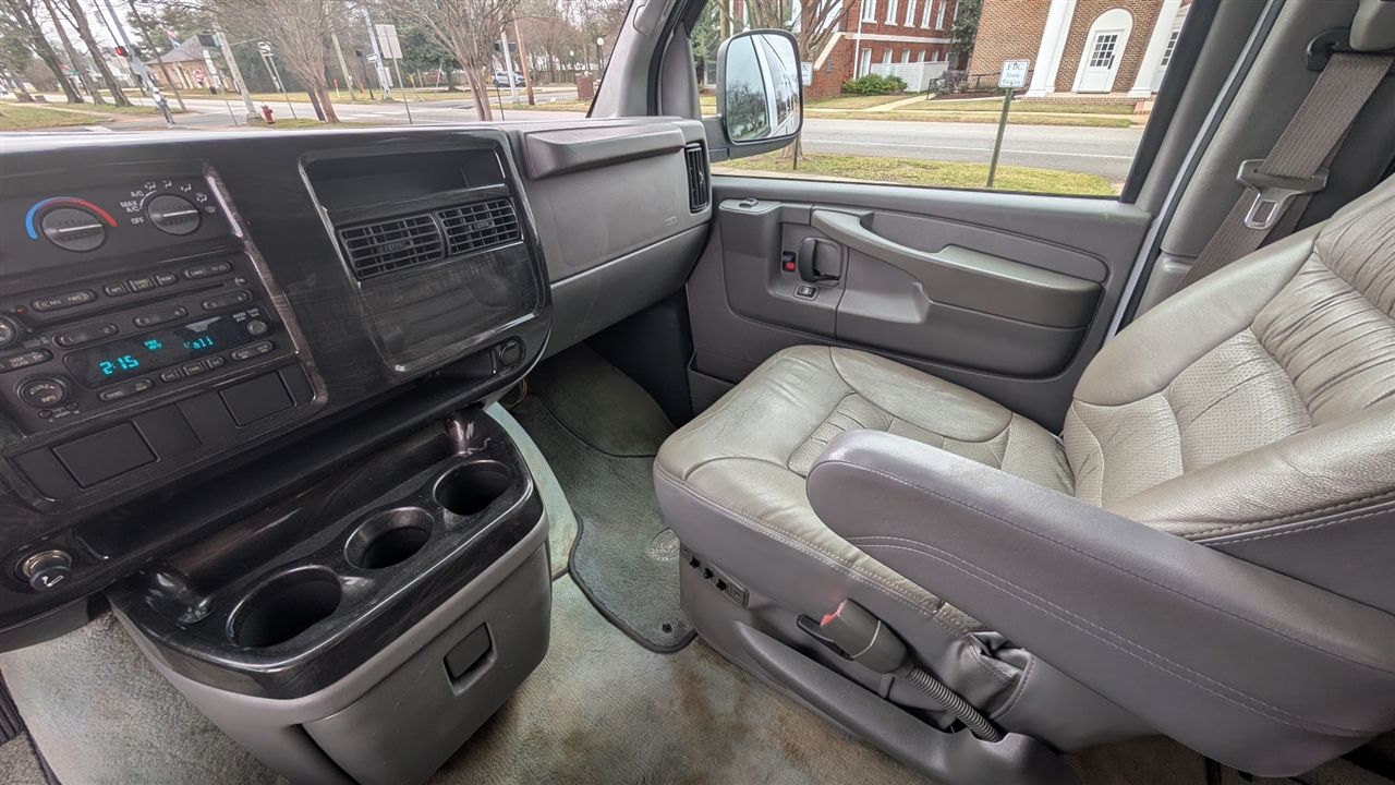 Chevrolet Express 1500 Cargo 2006