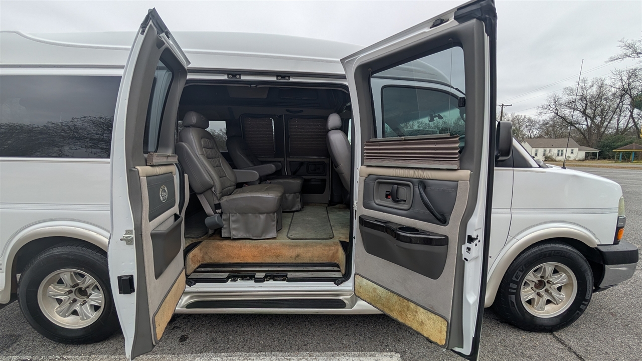 Chevrolet Express 1500 Cargo 2006