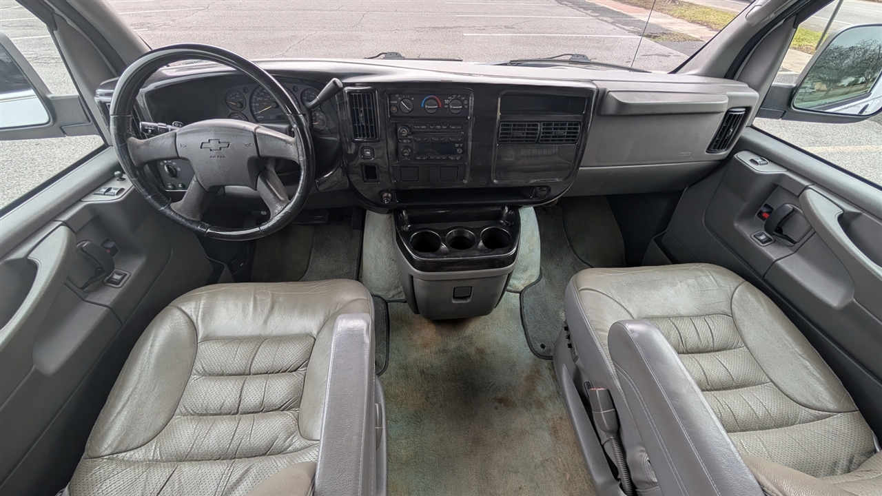 Chevrolet Express 1500 Cargo 2006