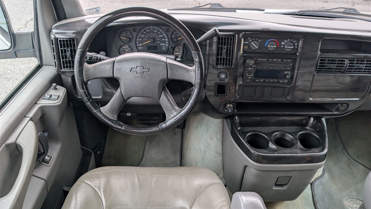 Chevrolet Express 1500 Cargo 2006