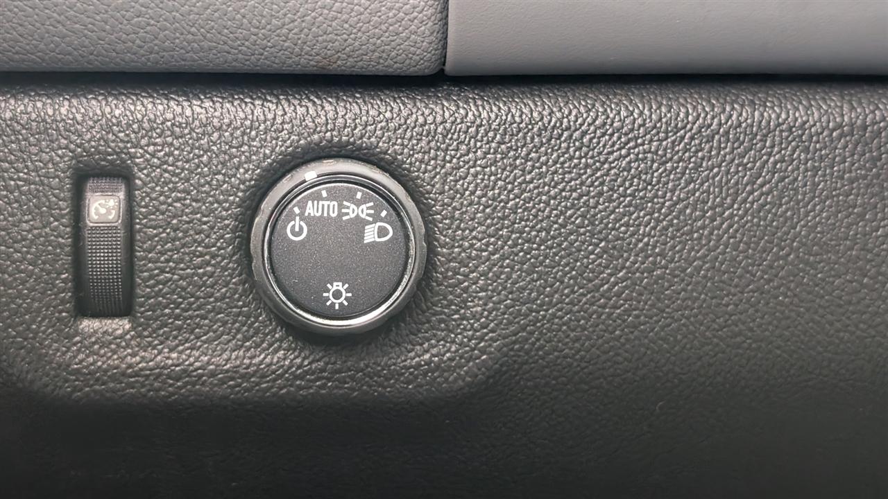 Chevrolet Colorado Work Truck Crew Cab Long Box 2WD 2022