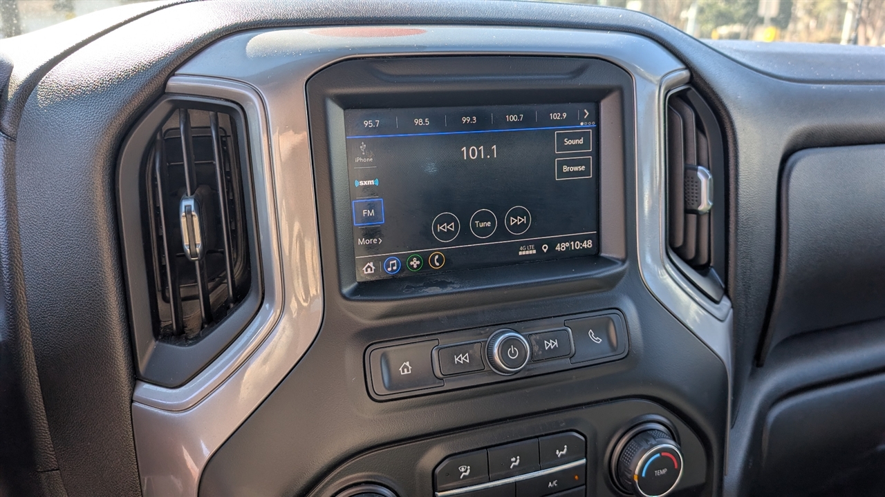 Chevrolet Silverado 1500 Custom Trail Boss Crew Cab Long Box 4WD 2021