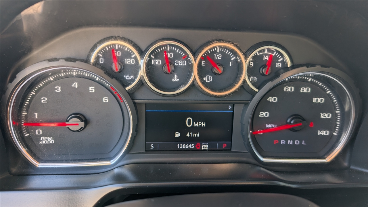 Chevrolet Silverado 1500 Custom Trail Boss Crew Cab Long Box 4WD 2021