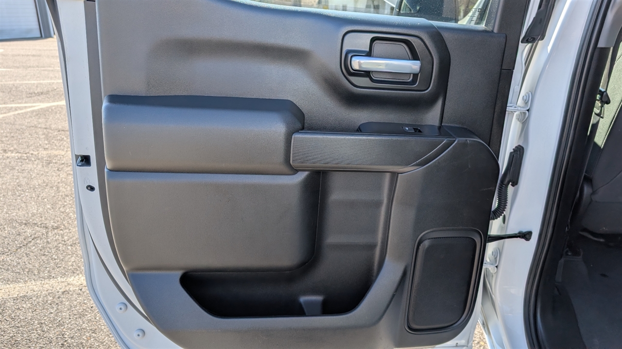 Chevrolet Silverado 1500 Custom Trail Boss Crew Cab Long Box 4WD 2021