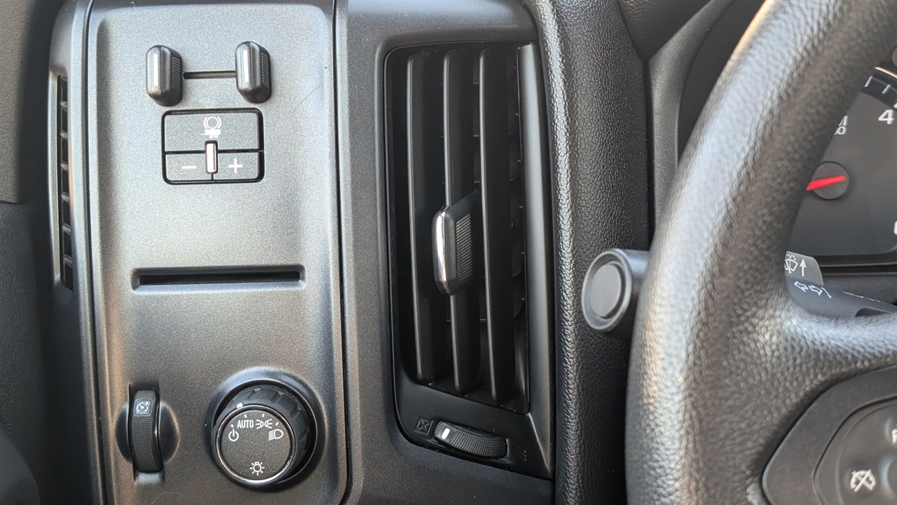 Chevrolet Silverado 1500 Work Truck Double Cab 4WD 2017