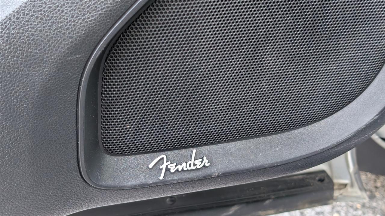 Nissan Titan SV Crew Cab 4WD 2019