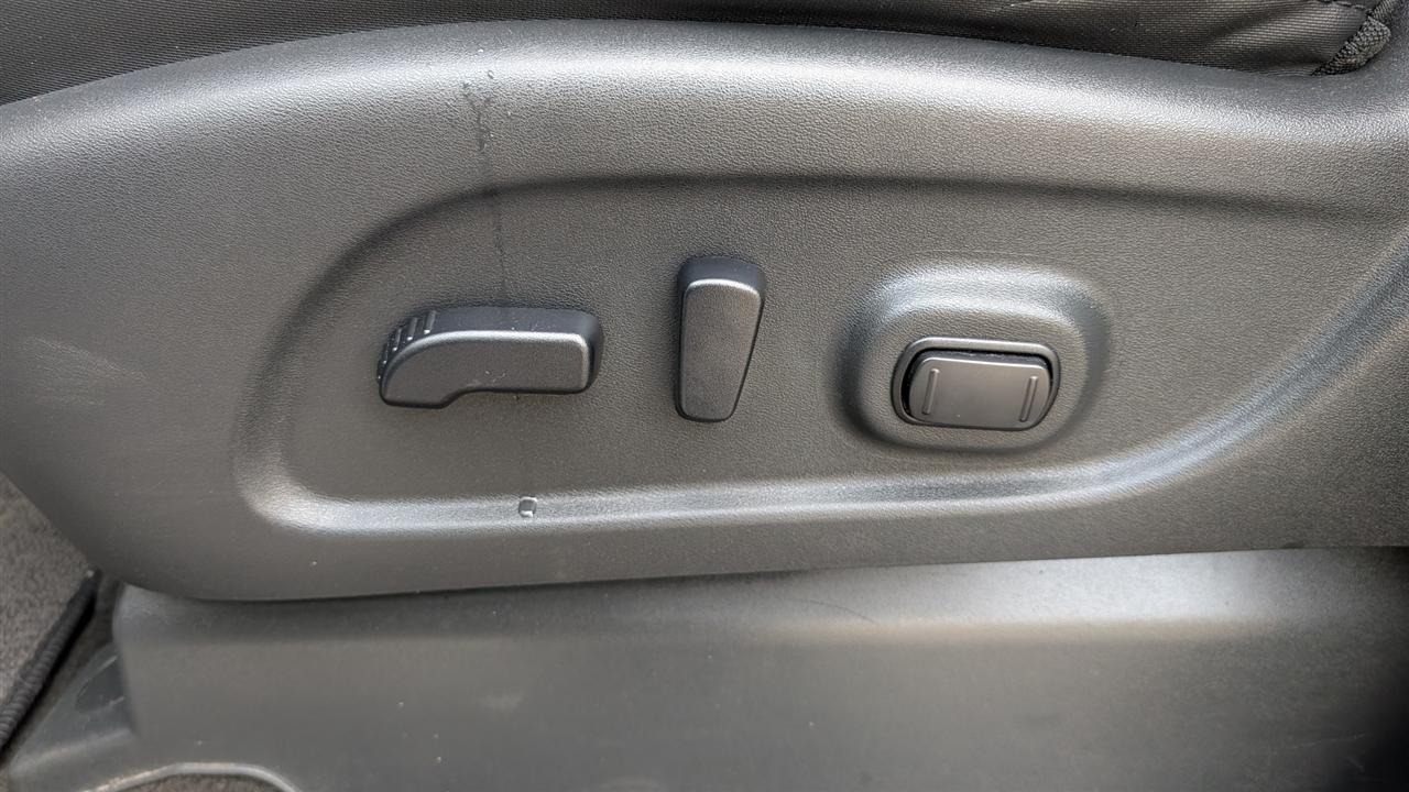 Nissan Titan SV Crew Cab 4WD 2019