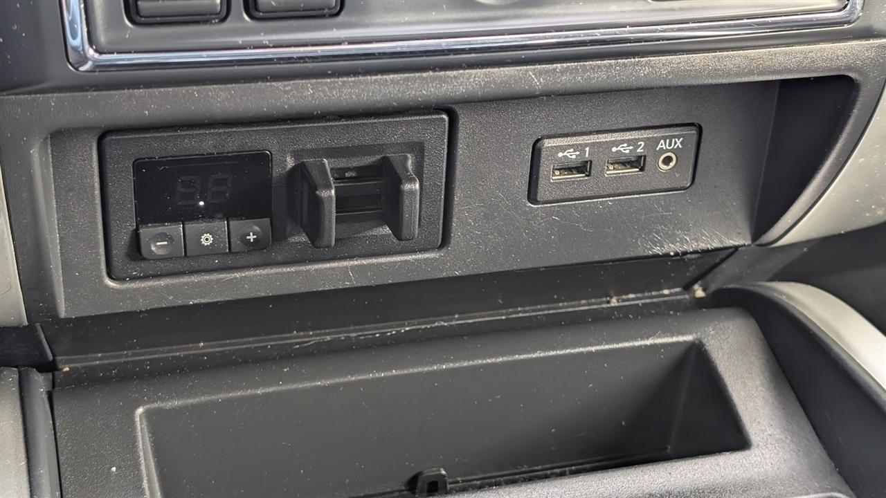 Nissan Titan SV Crew Cab 4WD 2019