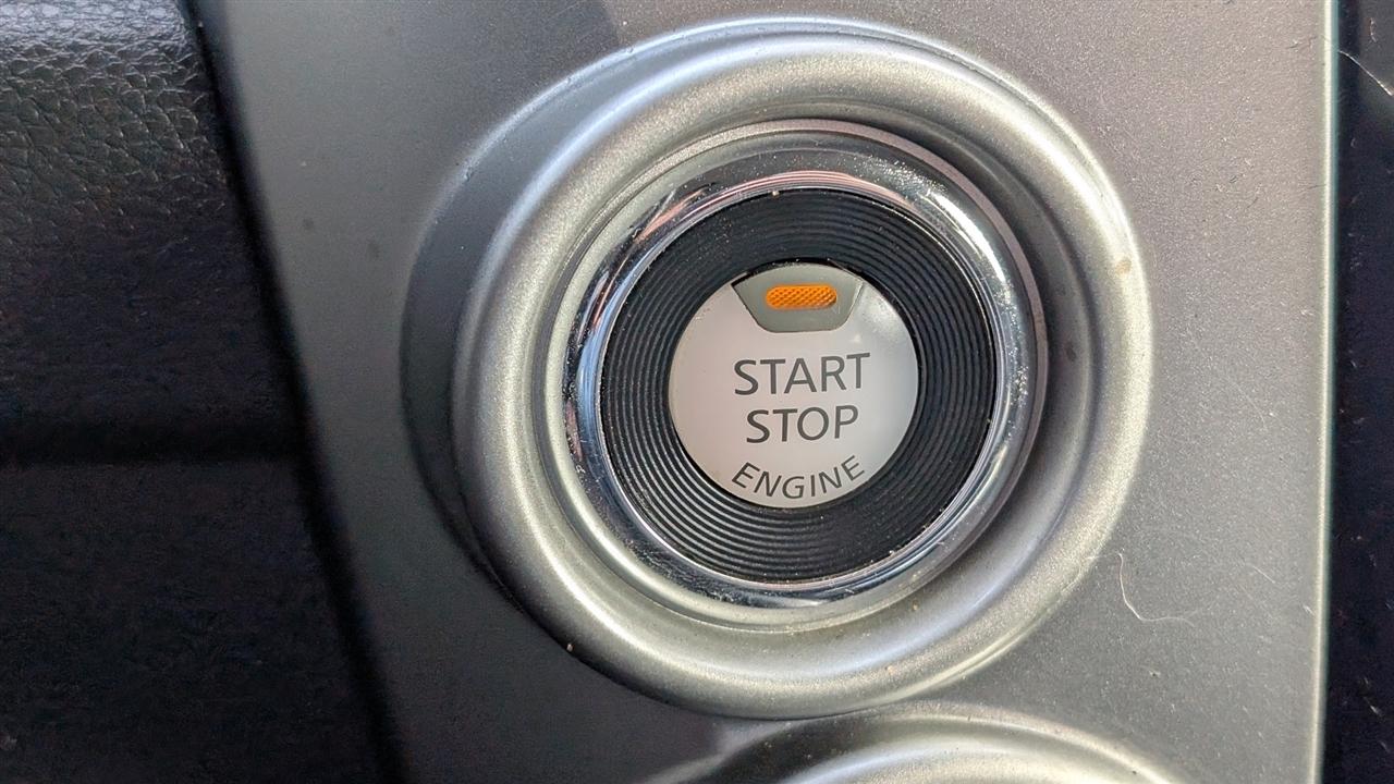 Nissan Titan SV Crew Cab 4WD 2019