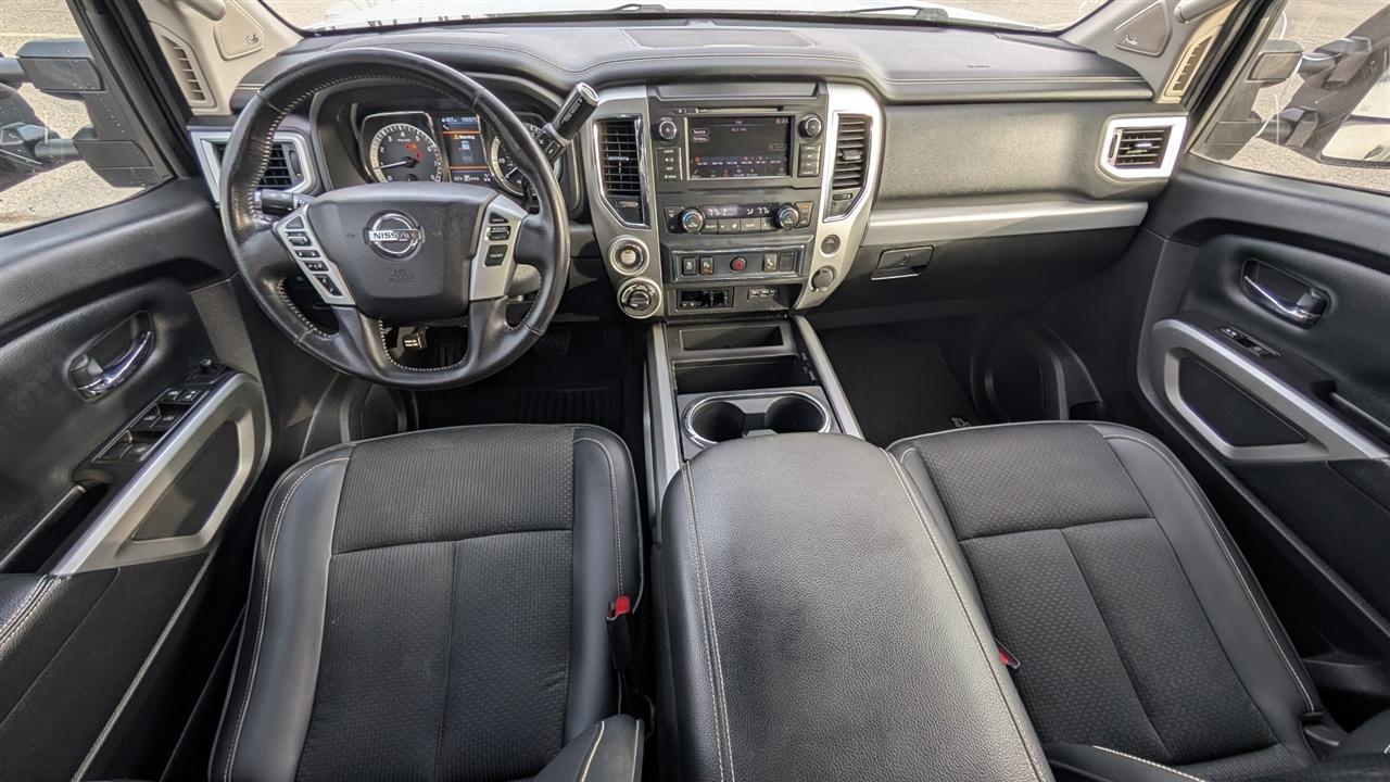 Nissan Titan SV Crew Cab 4WD 2019