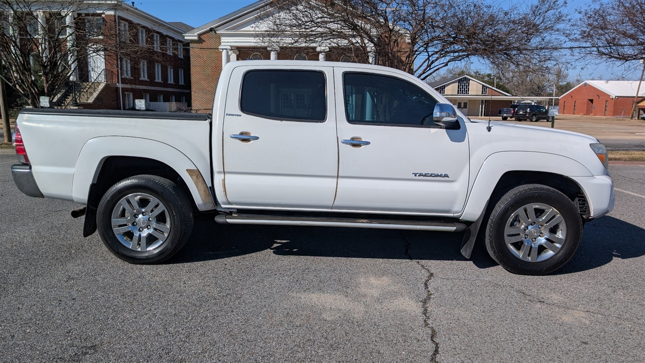Toyota Tacoma PreRunner Double Cab V6 Auto 2WD 2013