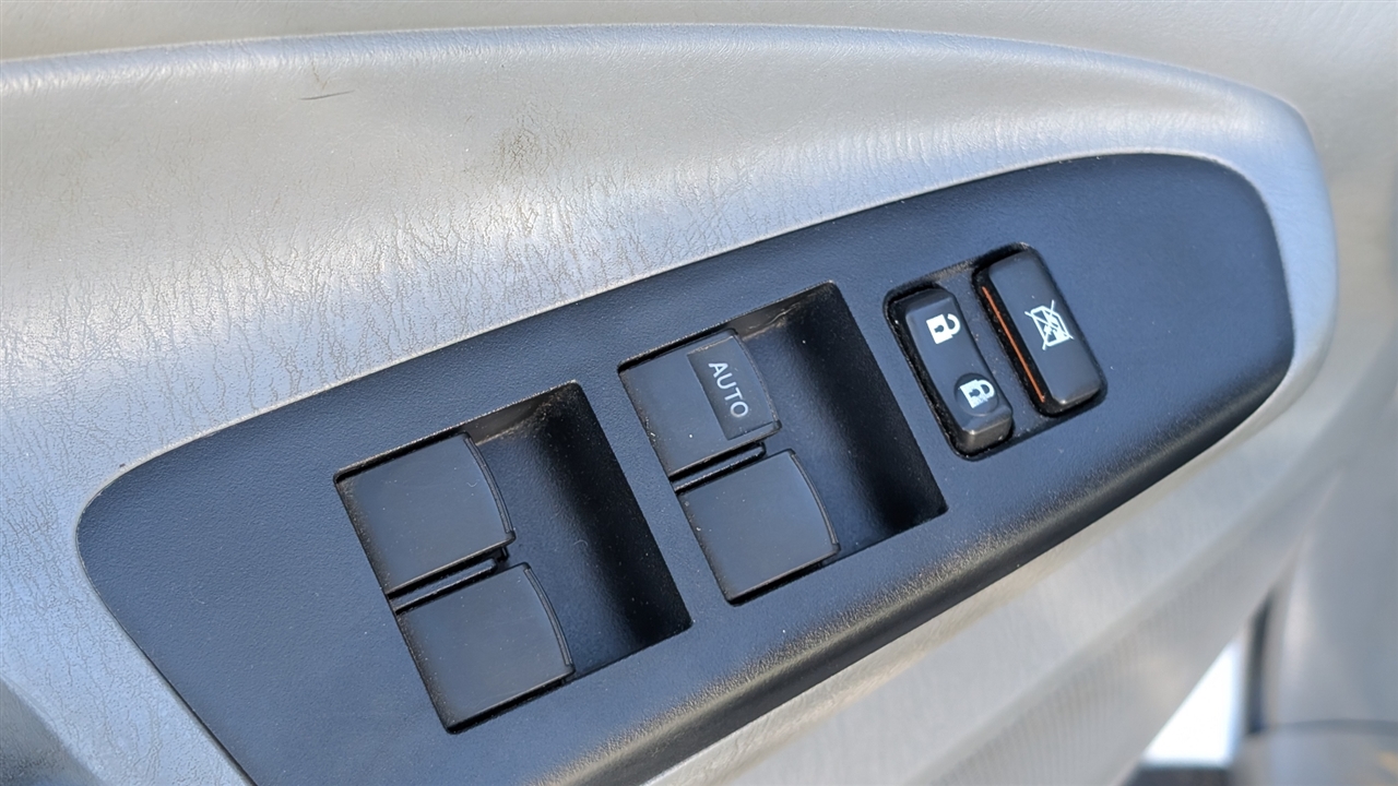 Toyota Tacoma PreRunner Double Cab V6 Auto 2WD 2013