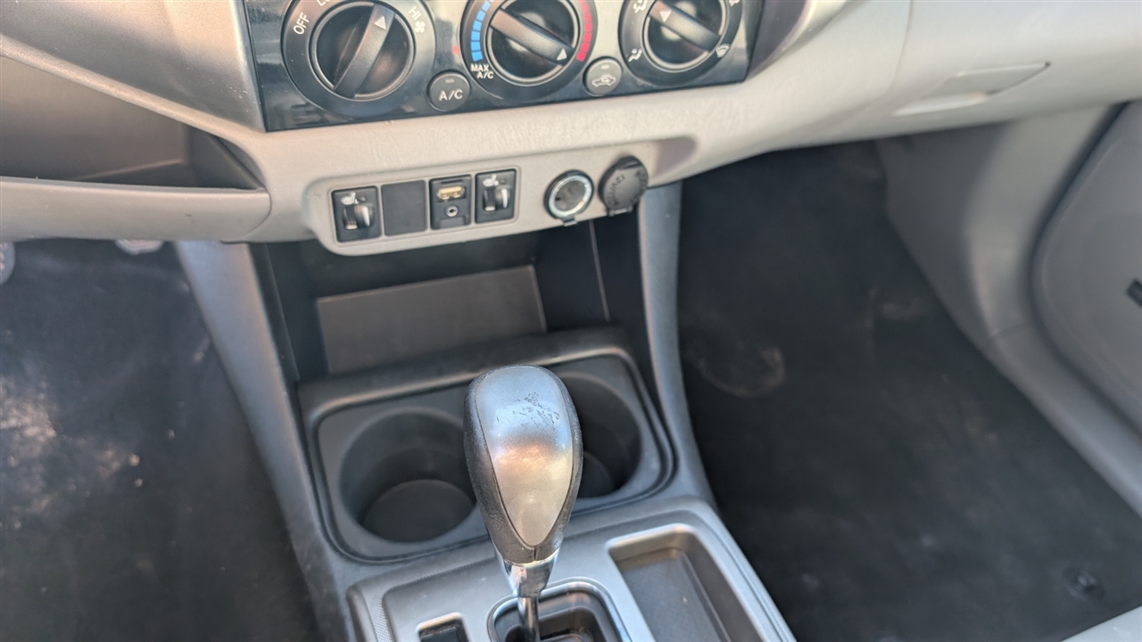 Toyota Tacoma PreRunner Double Cab V6 Auto 2WD 2013