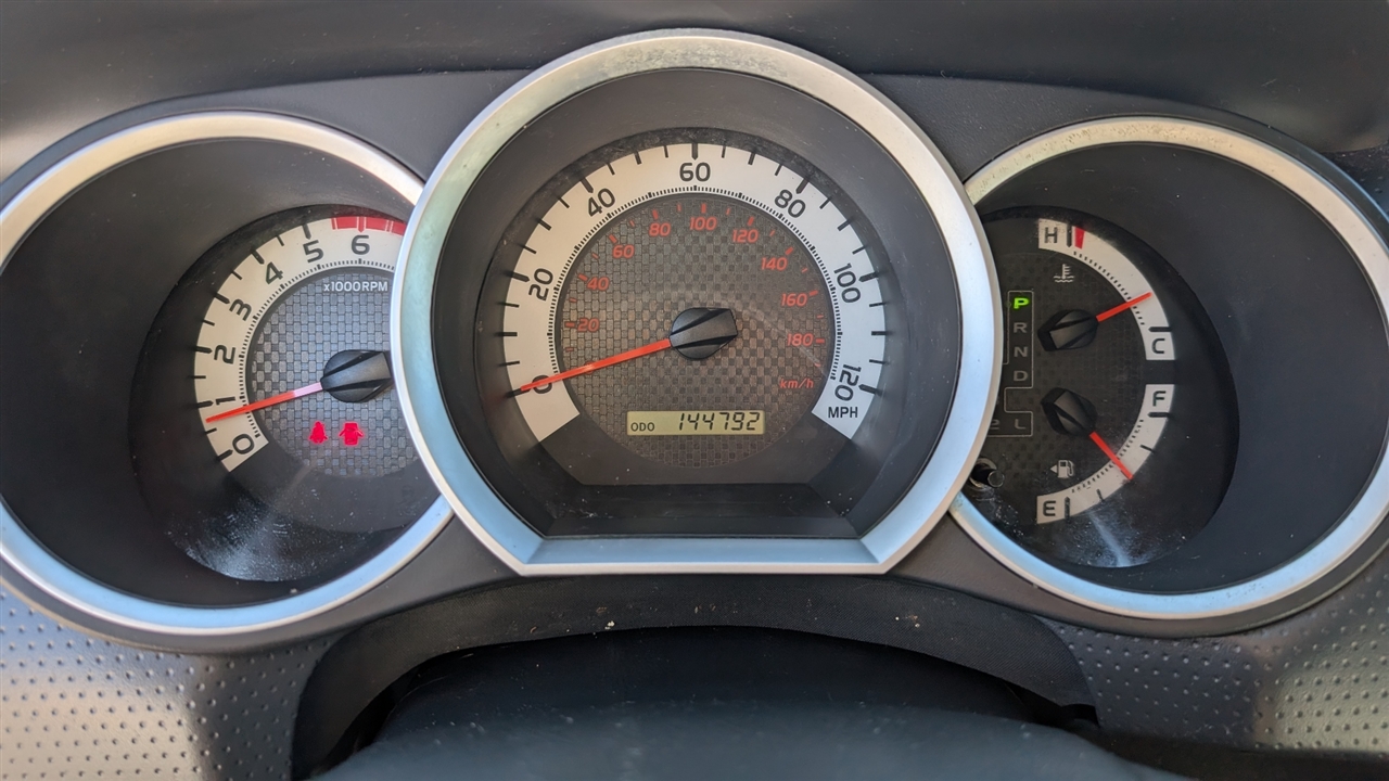 Toyota Tacoma PreRunner Double Cab V6 Auto 2WD 2013