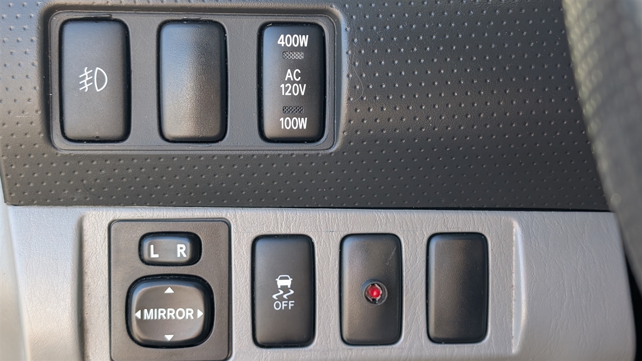 Toyota Tacoma PreRunner Double Cab V6 Auto 2WD 2013