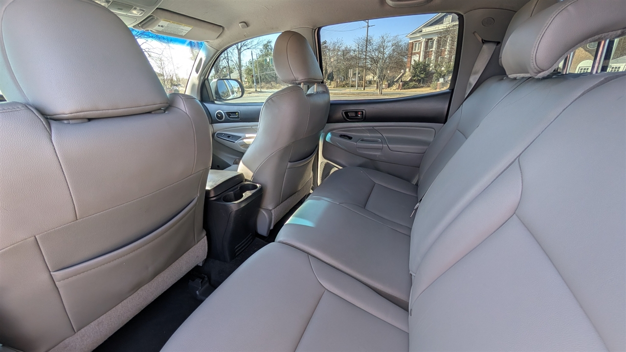 Toyota Tacoma PreRunner Double Cab V6 Auto 2WD 2013