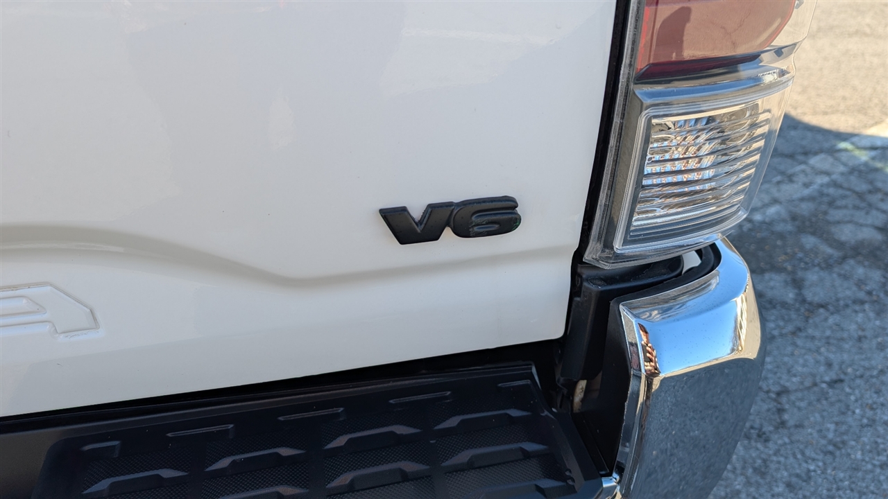 Toyota Tacoma SR5 Double Cab Long Bed V6 6AT 4WD 2022