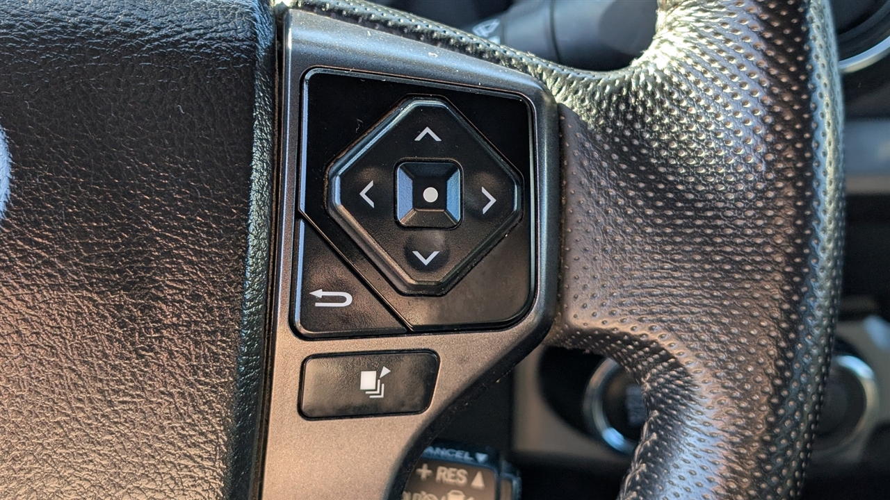 Toyota Tacoma SR5 Double Cab Long Bed V6 6AT 4WD 2022