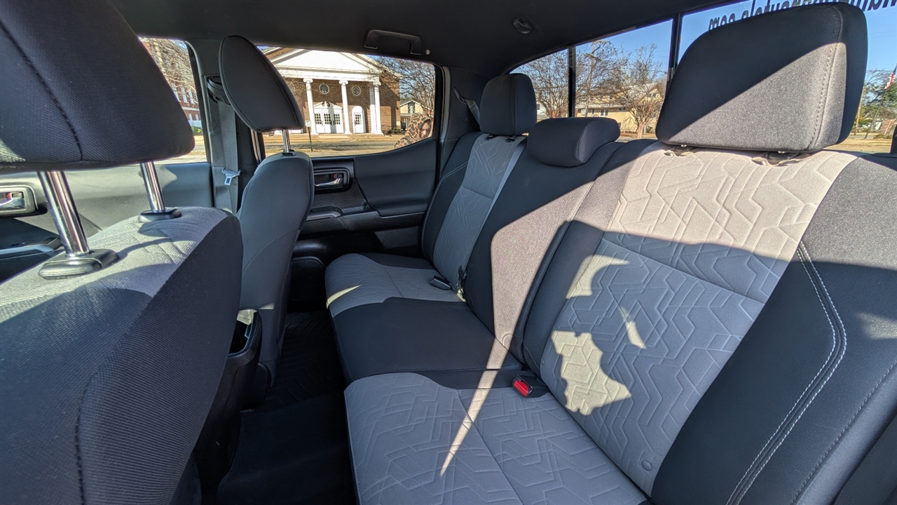 Toyota Tacoma SR5 Double Cab Long Bed V6 6AT 4WD 2022