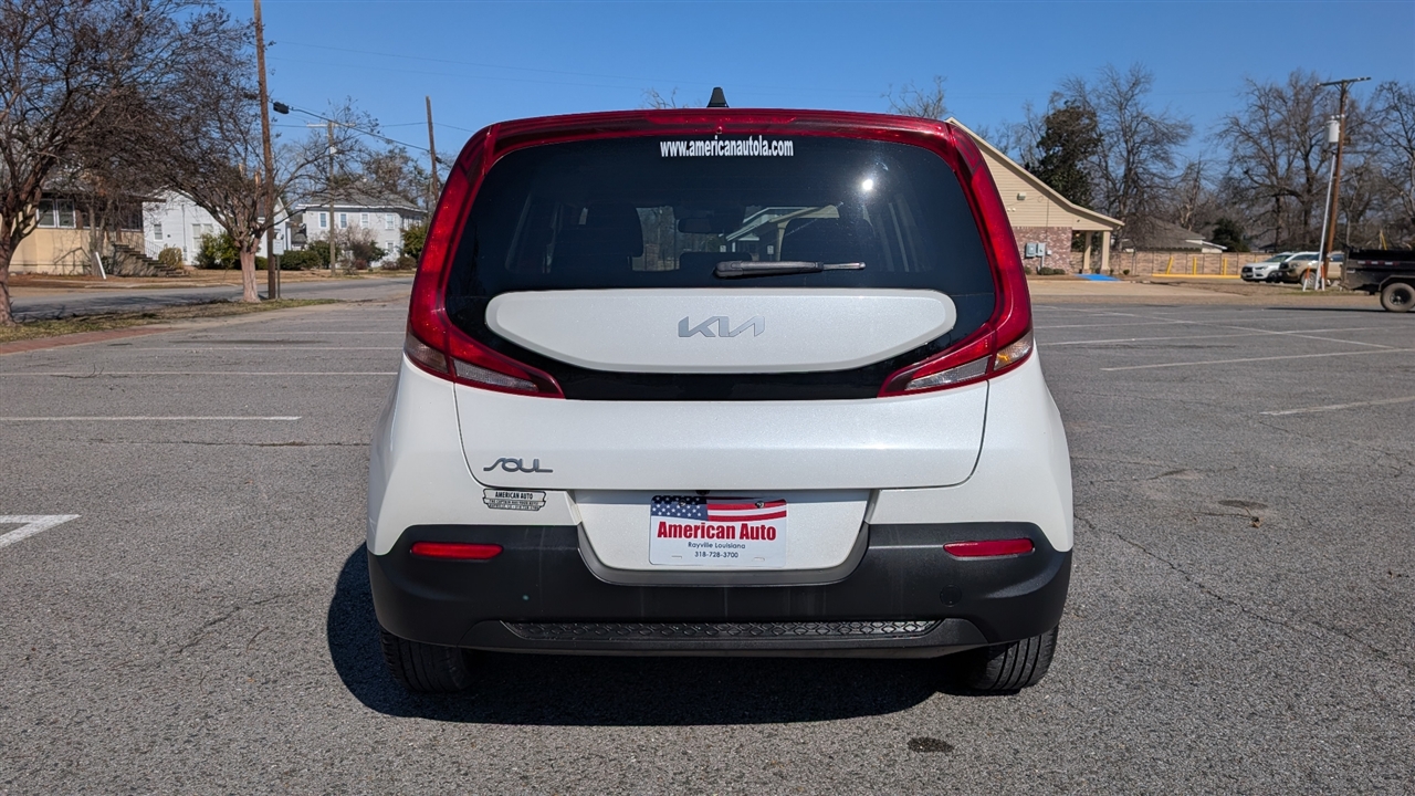 Kia Soul LX CVT 2022