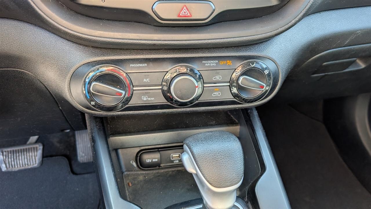 Kia Soul LX CVT 2022