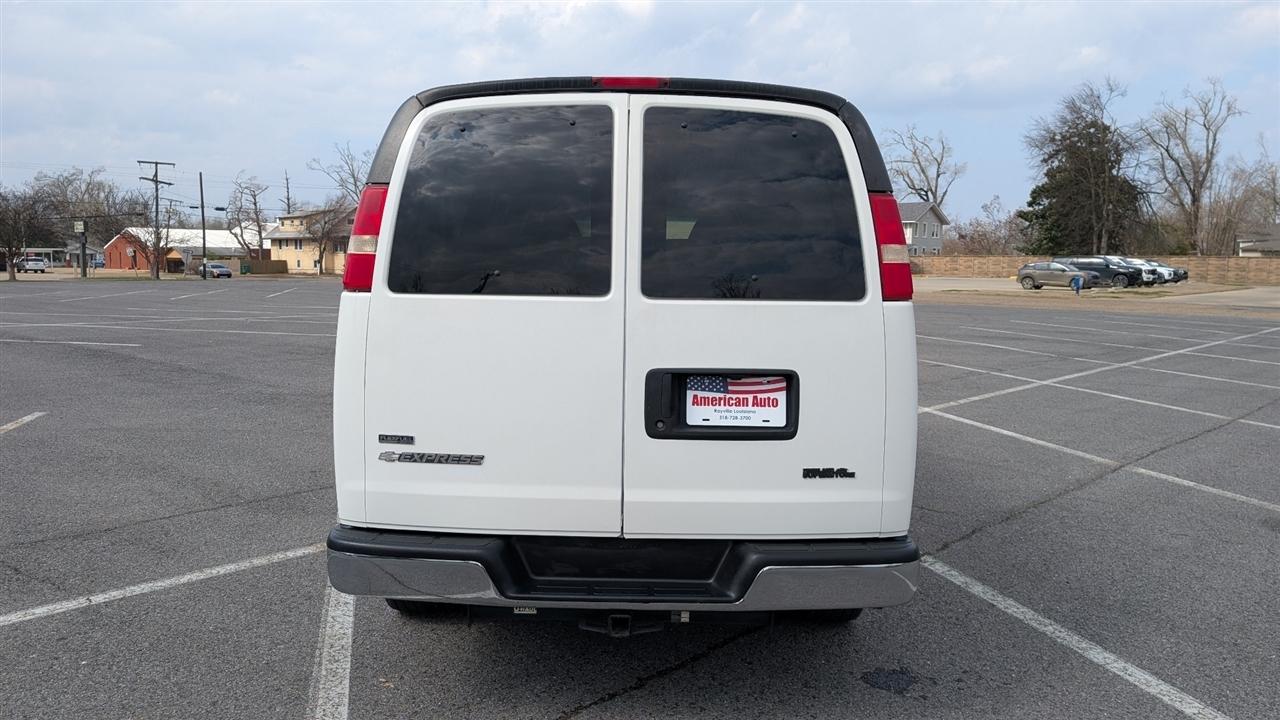 Chevrolet Express LT 3500 Extended 2012