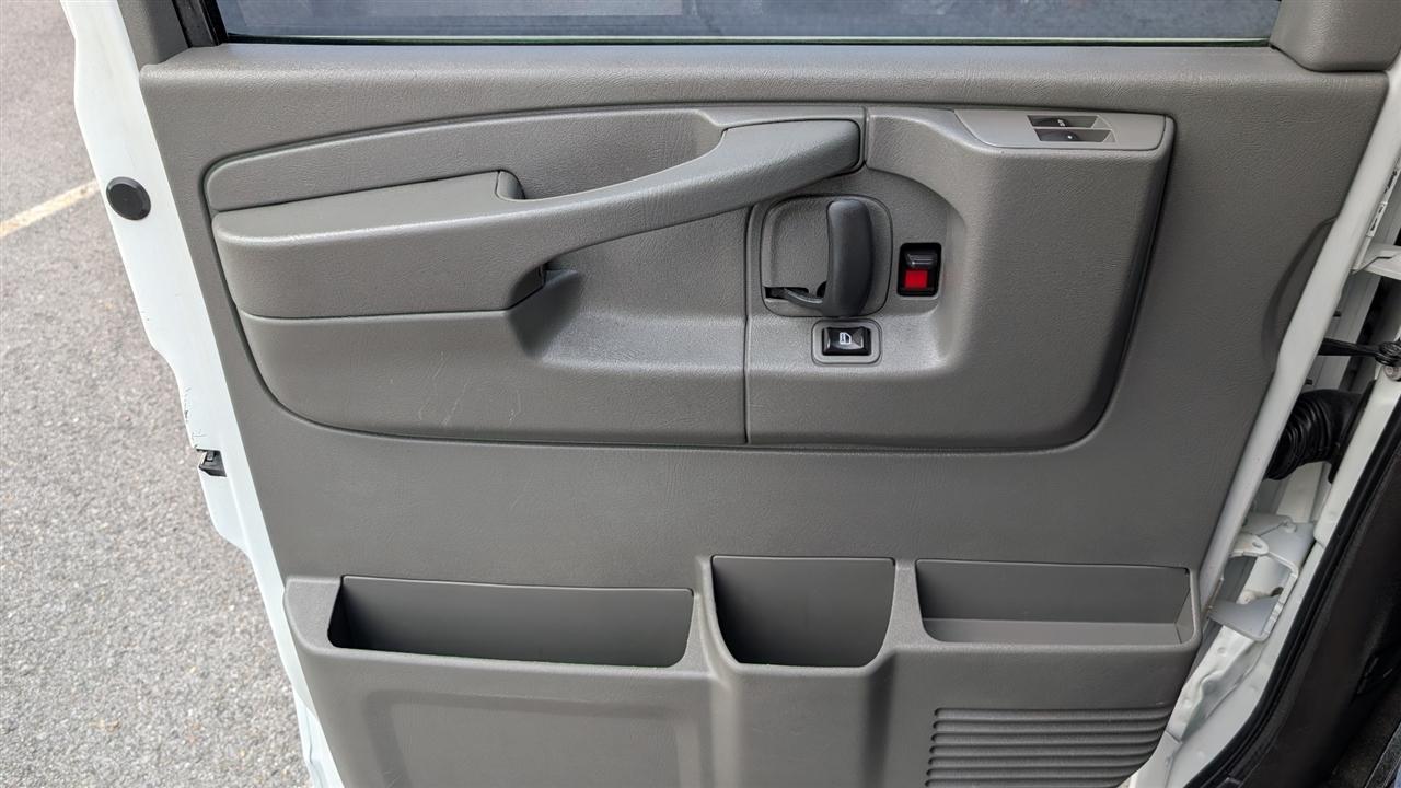 Chevrolet Express LT 3500 Extended 2012