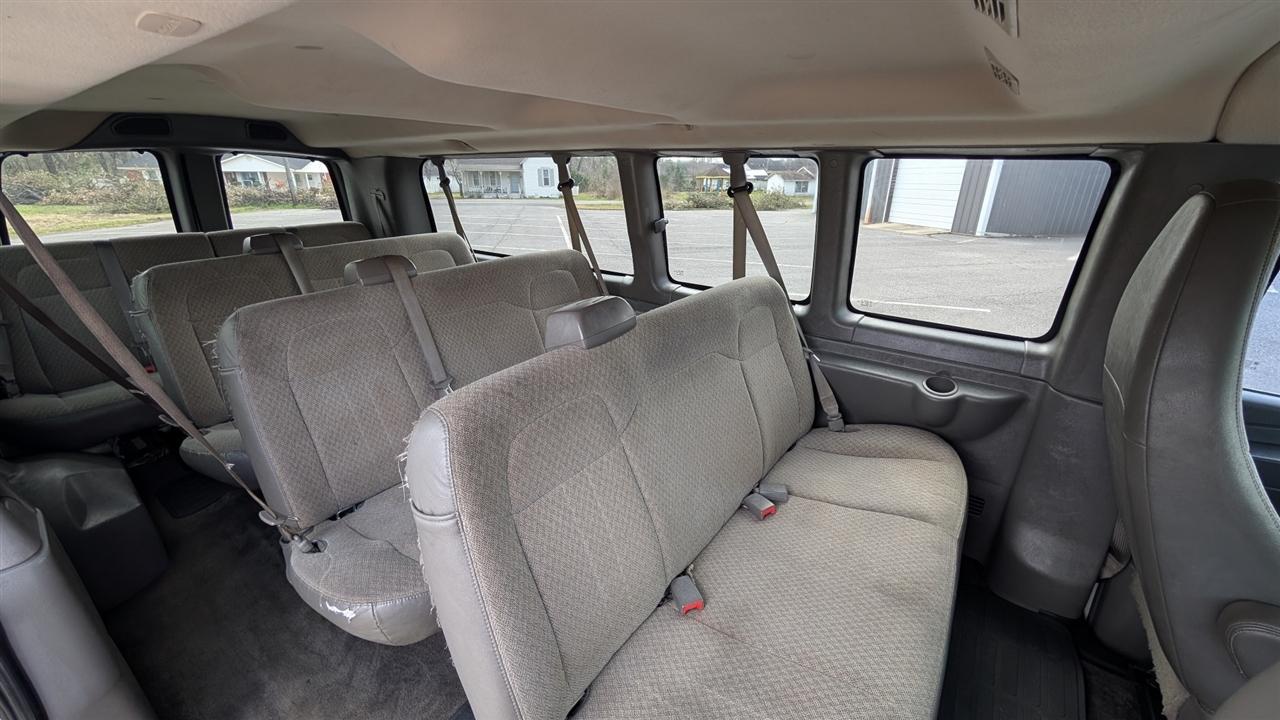 Chevrolet Express LT 3500 Extended 2012