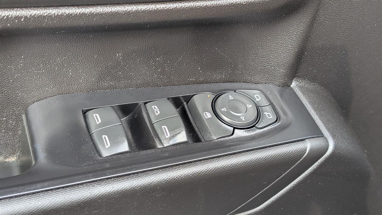 Chevrolet Silverado 1500 Custom Crew Cab Short Box 2WD 2021