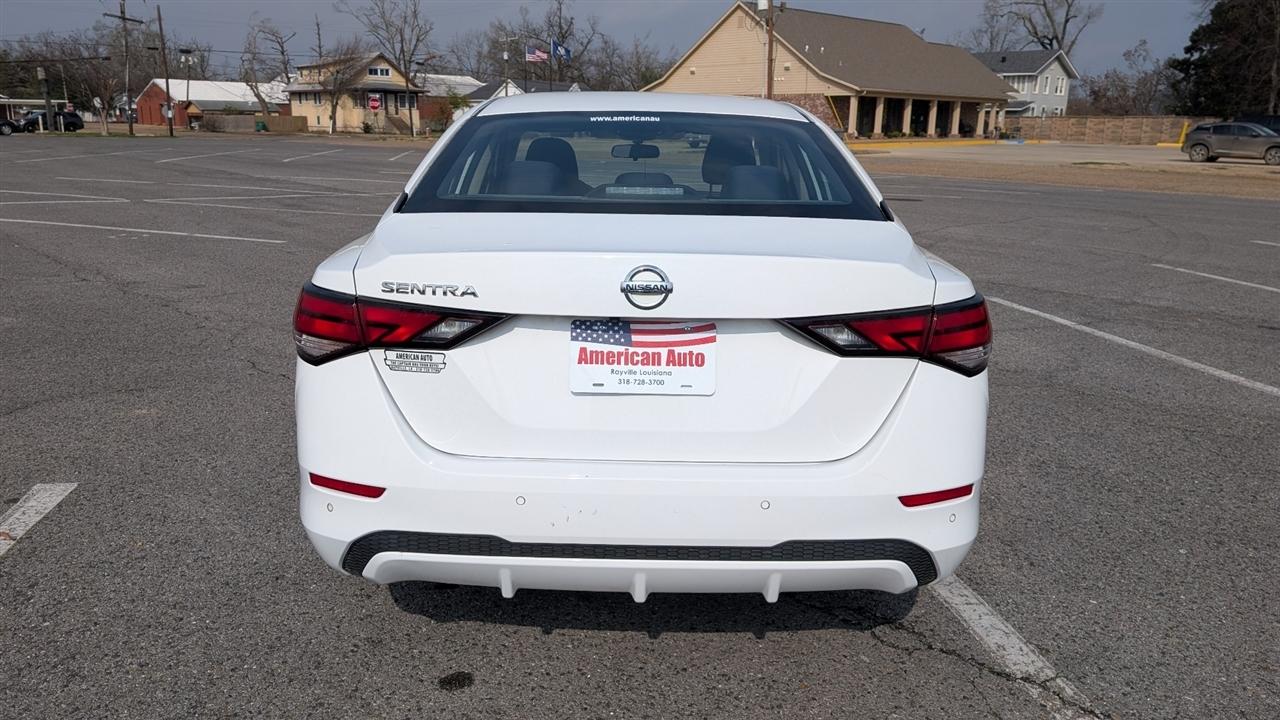 Nissan Sentra S 2020