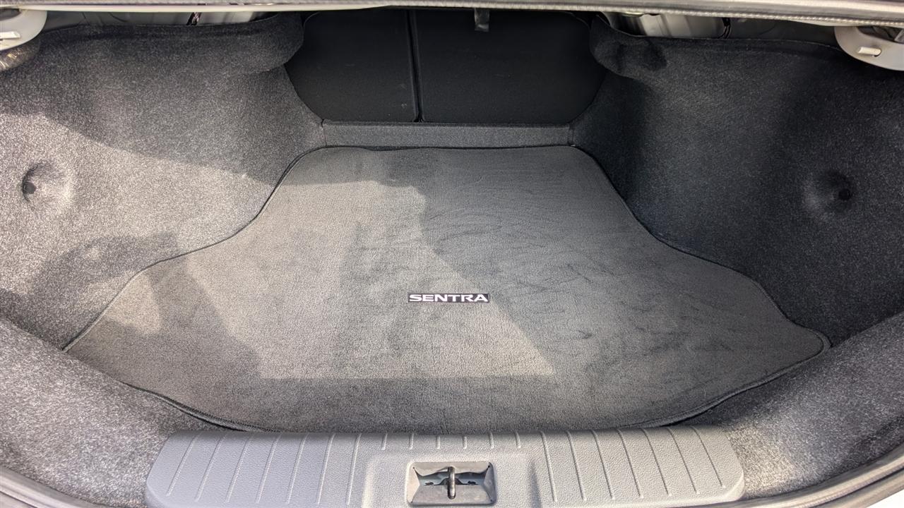 Nissan Sentra S 2020