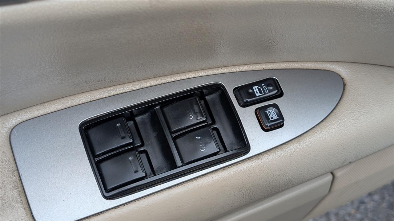 Toyota Avalon XL 2009