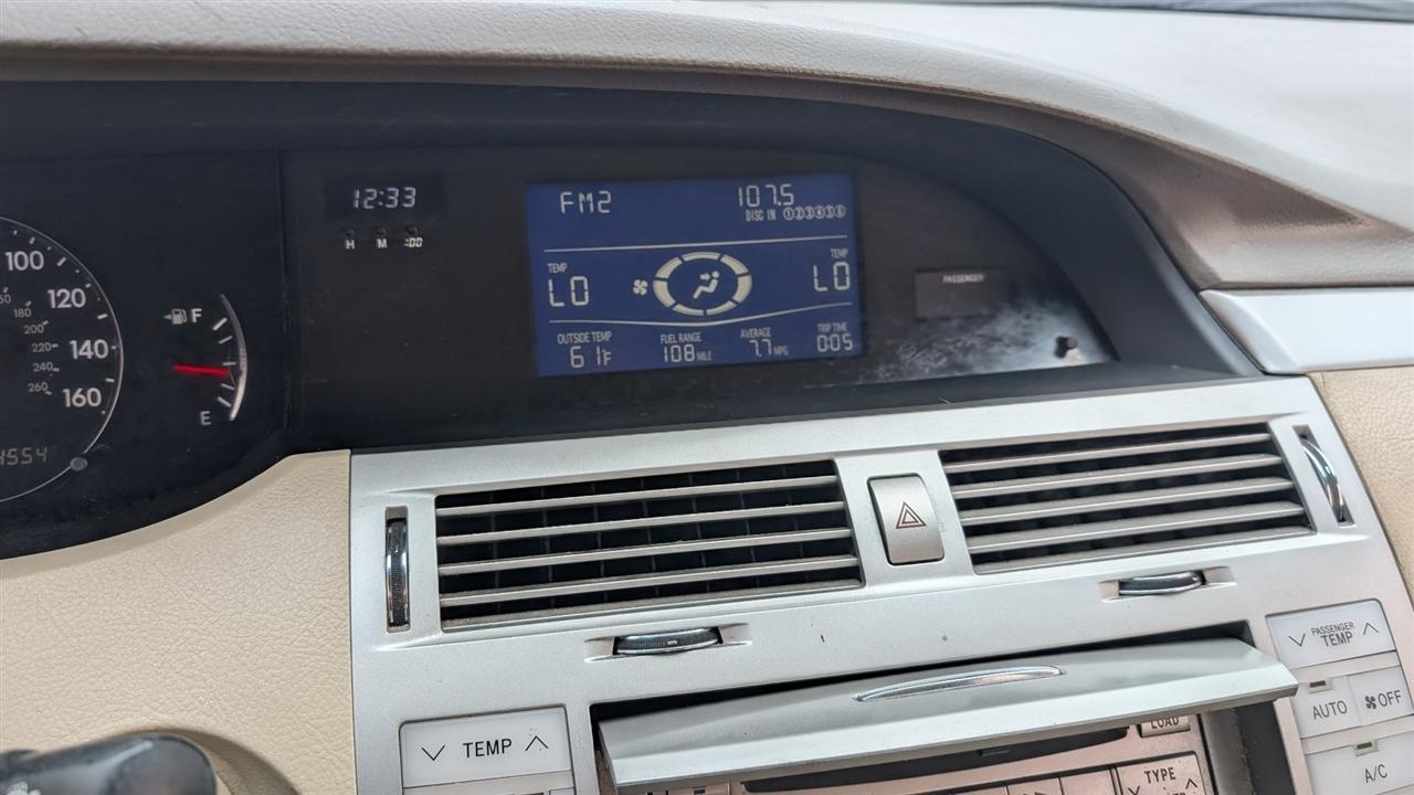 Toyota Avalon XL 2009