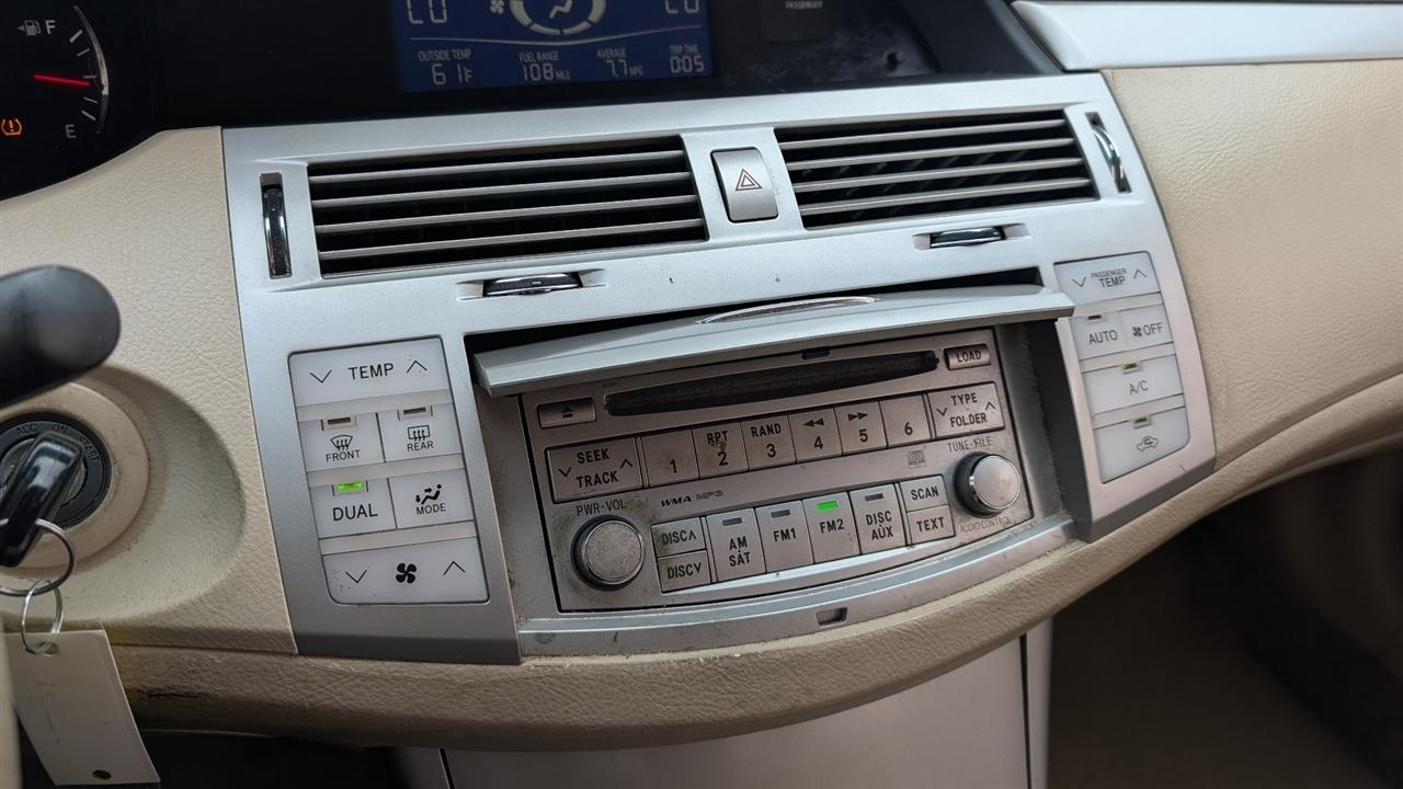 Toyota Avalon XL 2009