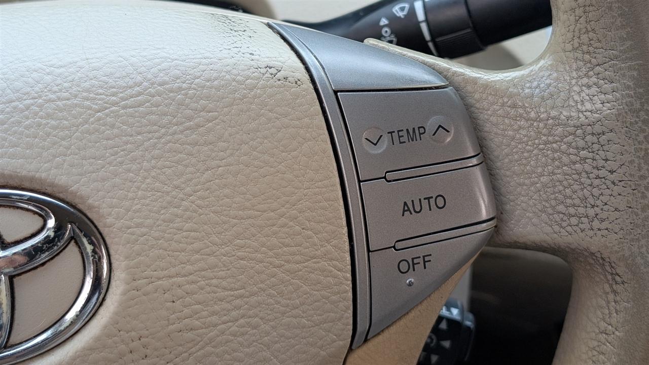 Toyota Avalon XL 2009