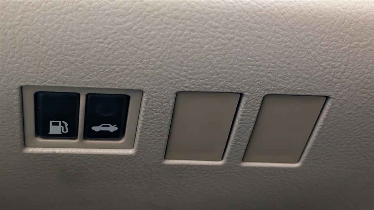 Toyota Avalon XL 2009