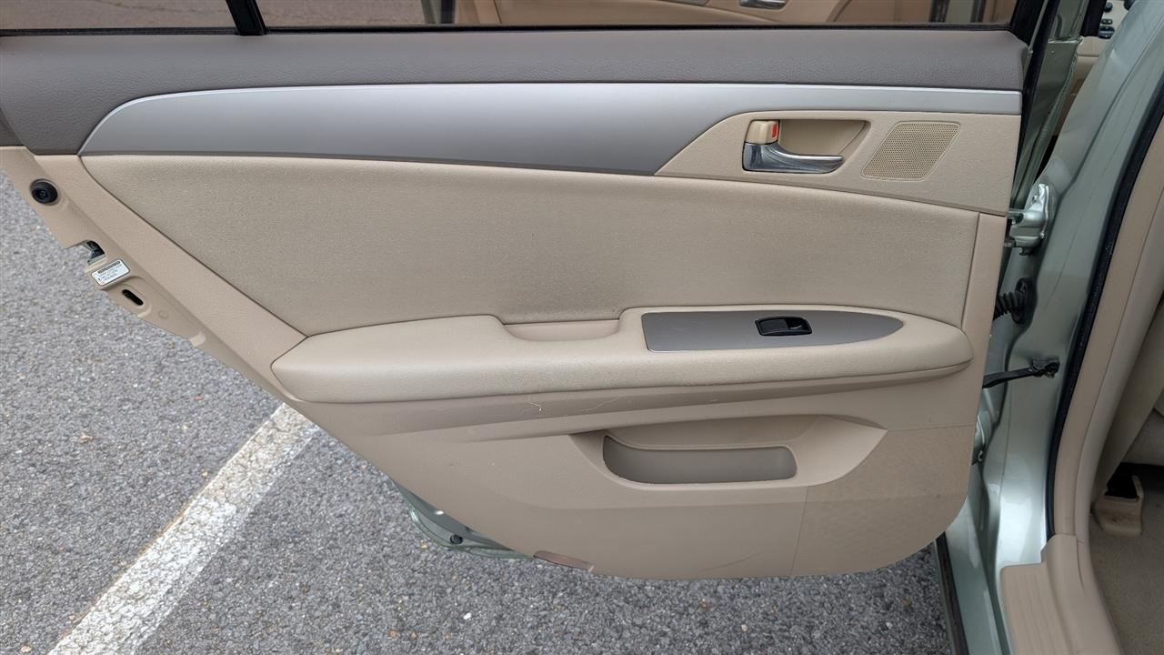 Toyota Avalon XL 2009