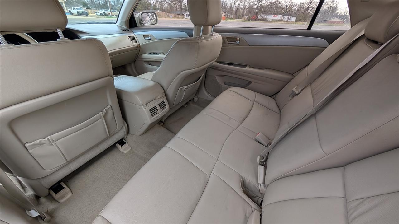 Toyota Avalon XL 2009