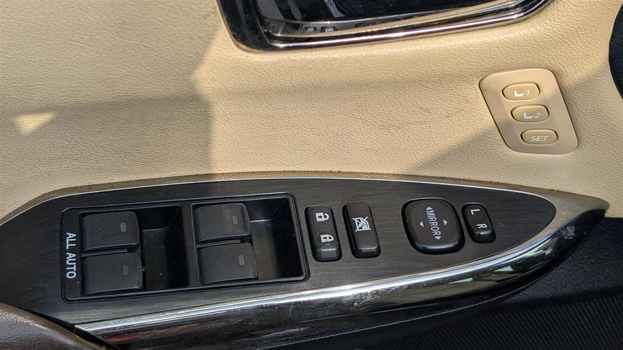 Toyota Avalon XLE 2013