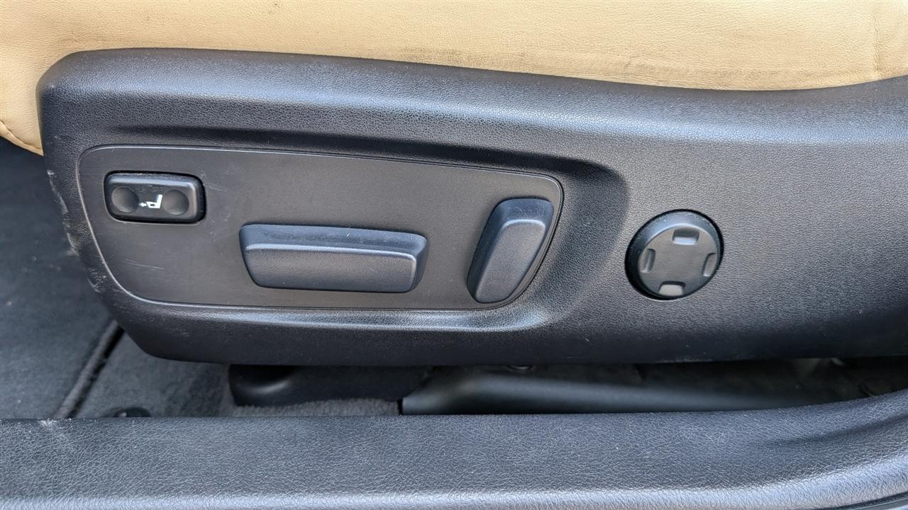 Toyota Avalon XLE 2013