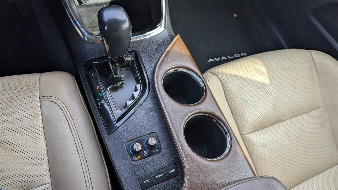 Toyota Avalon XLE 2013