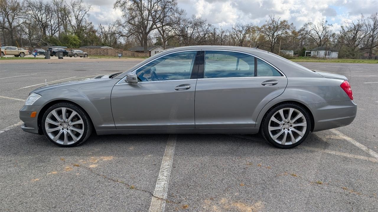 Mercedes-Benz S-Class S550 2013