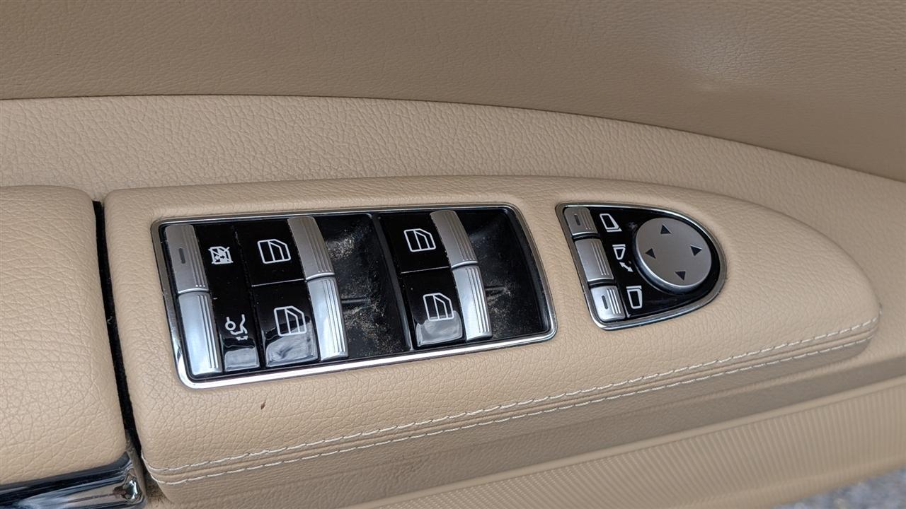 Mercedes-Benz S-Class S550 2013