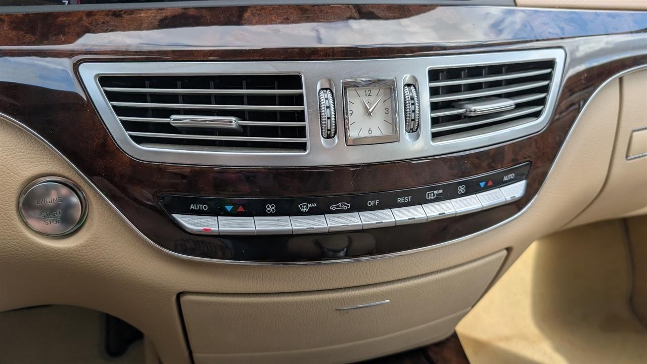 Mercedes-Benz S-Class S550 2013