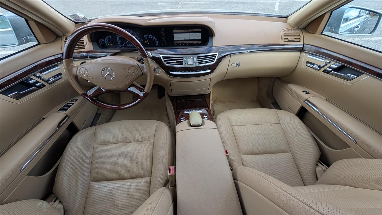 Mercedes-Benz S-Class S550 2013