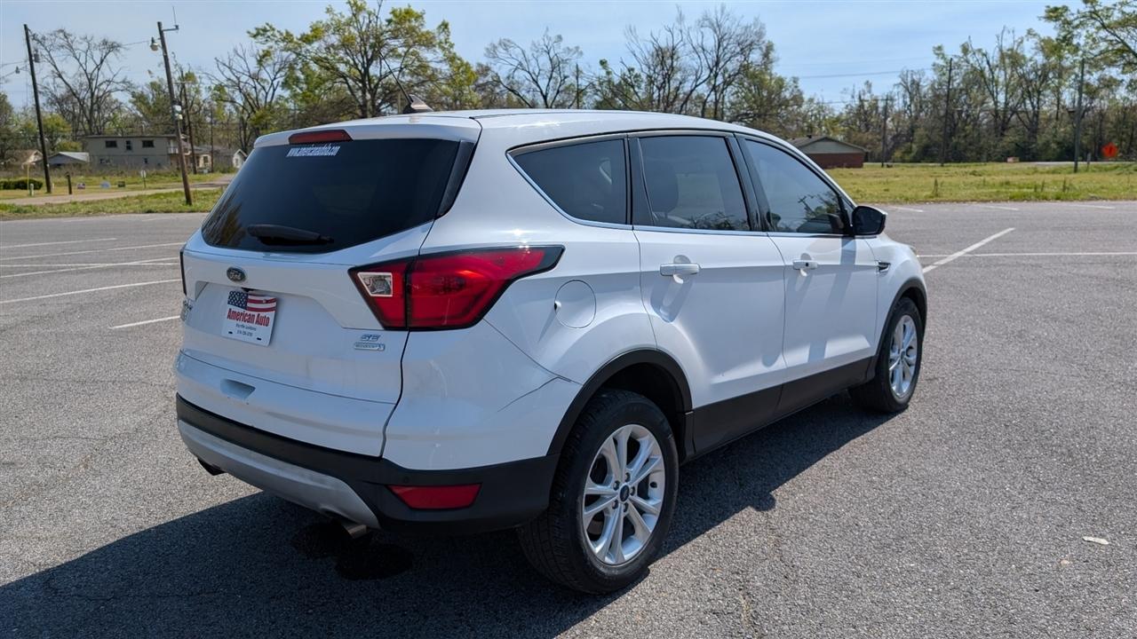 Ford Escape SE FWD 2019