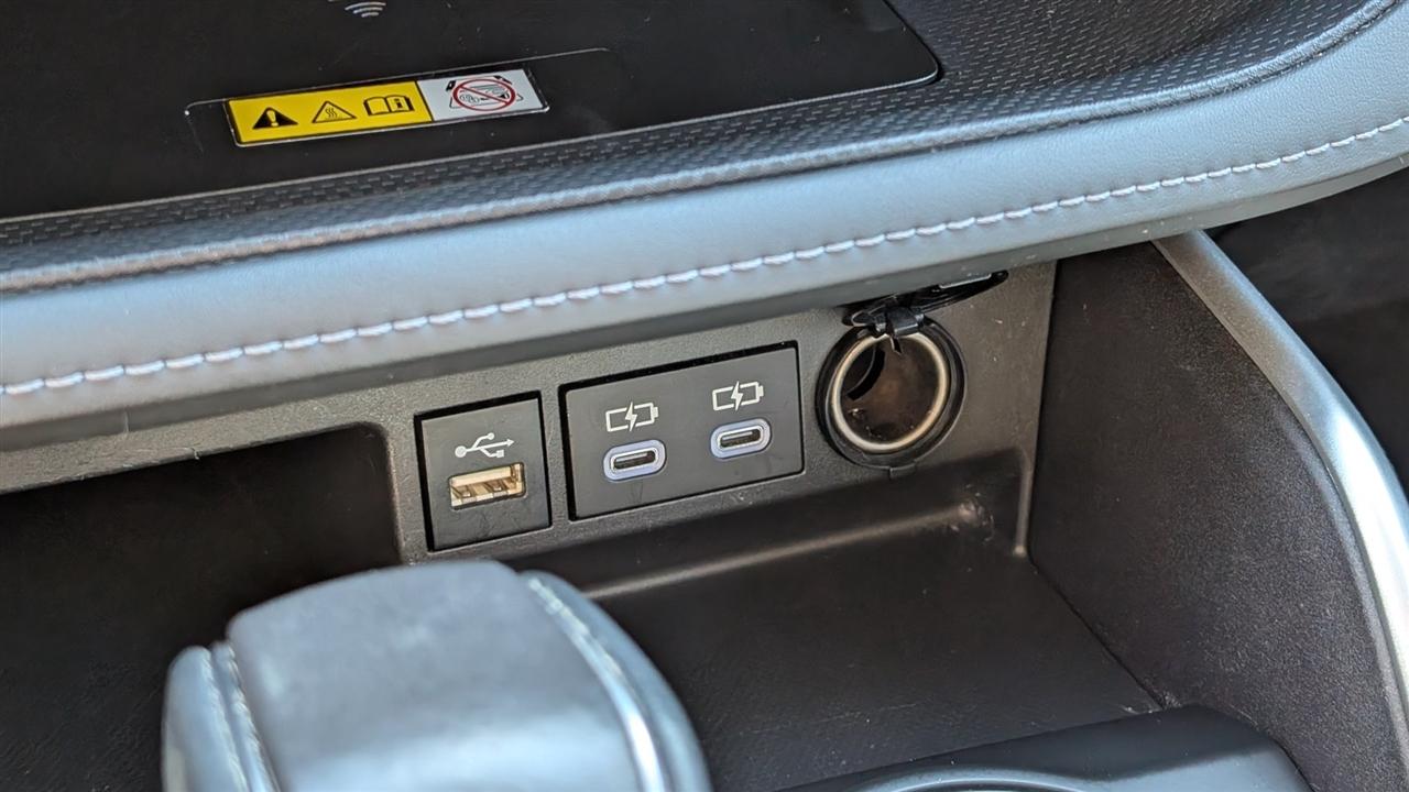 Toyota Highlander Hybrid Others 2023