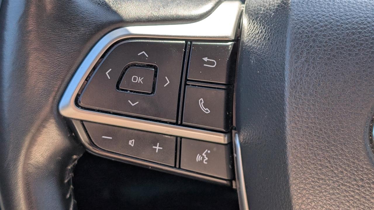 Toyota Highlander Hybrid Others 2023