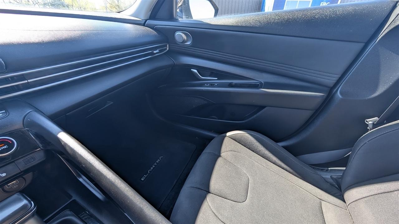 Hyundai Elantra SEL 2023