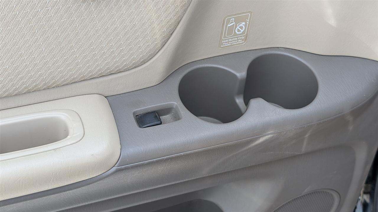 Toyota Highlander 2WD 2006